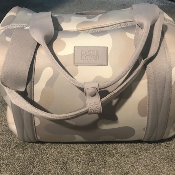 365 large landon neoprene carryall duffel bag